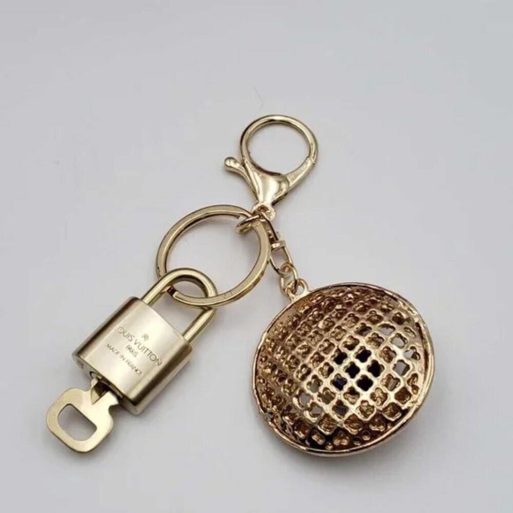 Authentic Louis Vuitton Gold Lock 🔒 Keychain Bag Unbranded Evil Eye Charm LV - Picture 2 of 7